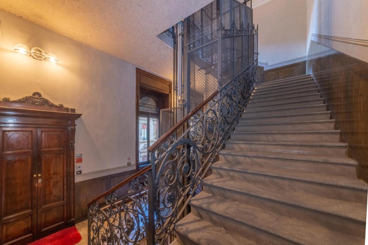 Brera - Sella Charme Apartment Castle View Милан Экстерьер фото